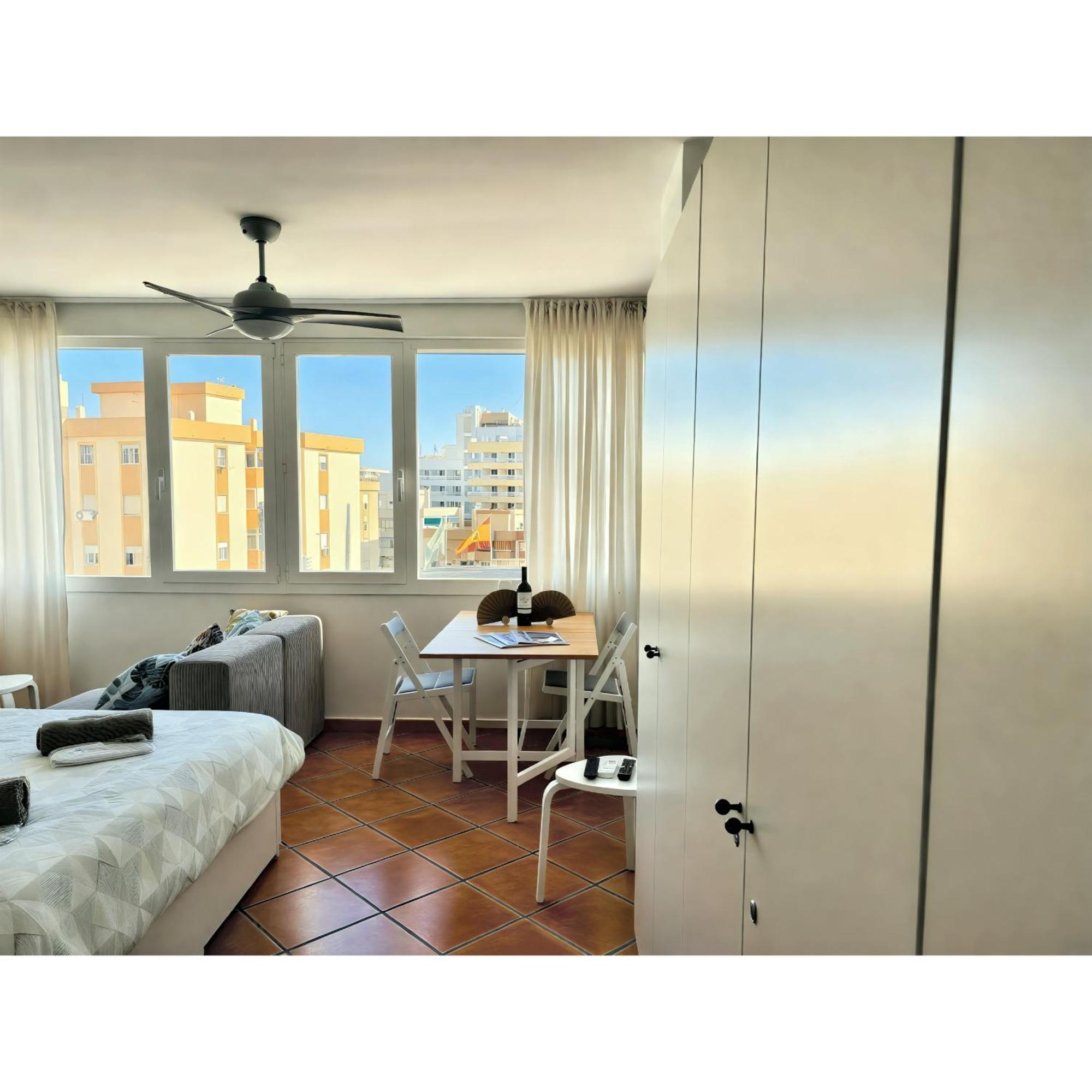 Helios Ii - Free Parking - By Lcdsol Torremolinos